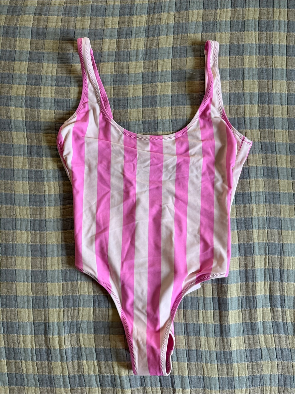 NWT Solid & Striped The Annemarie in Bon Bon